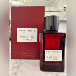 Banana Republic Dark Cherry & Amber EDP